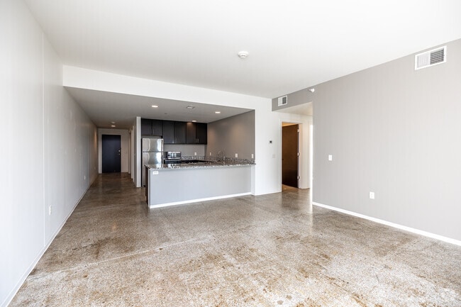 2BR, 2BA - Charleston/1,200 SF