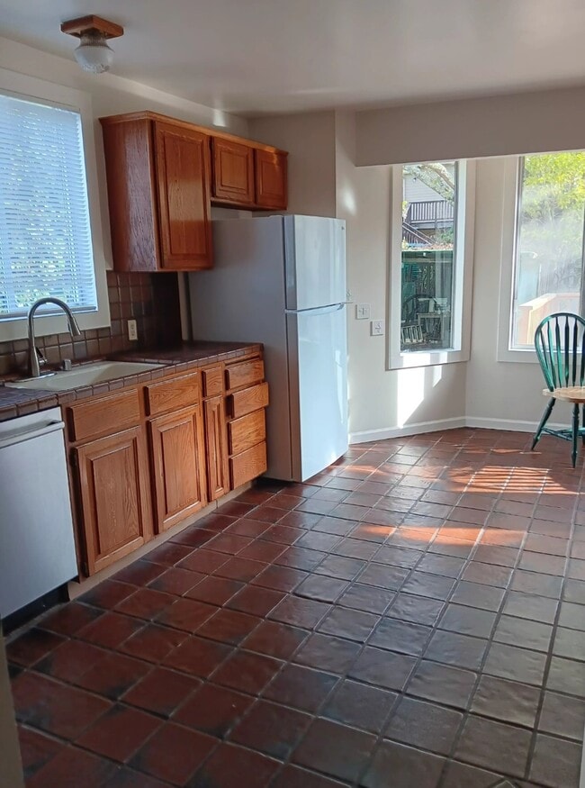 Photo - 15 Alvina Ave
