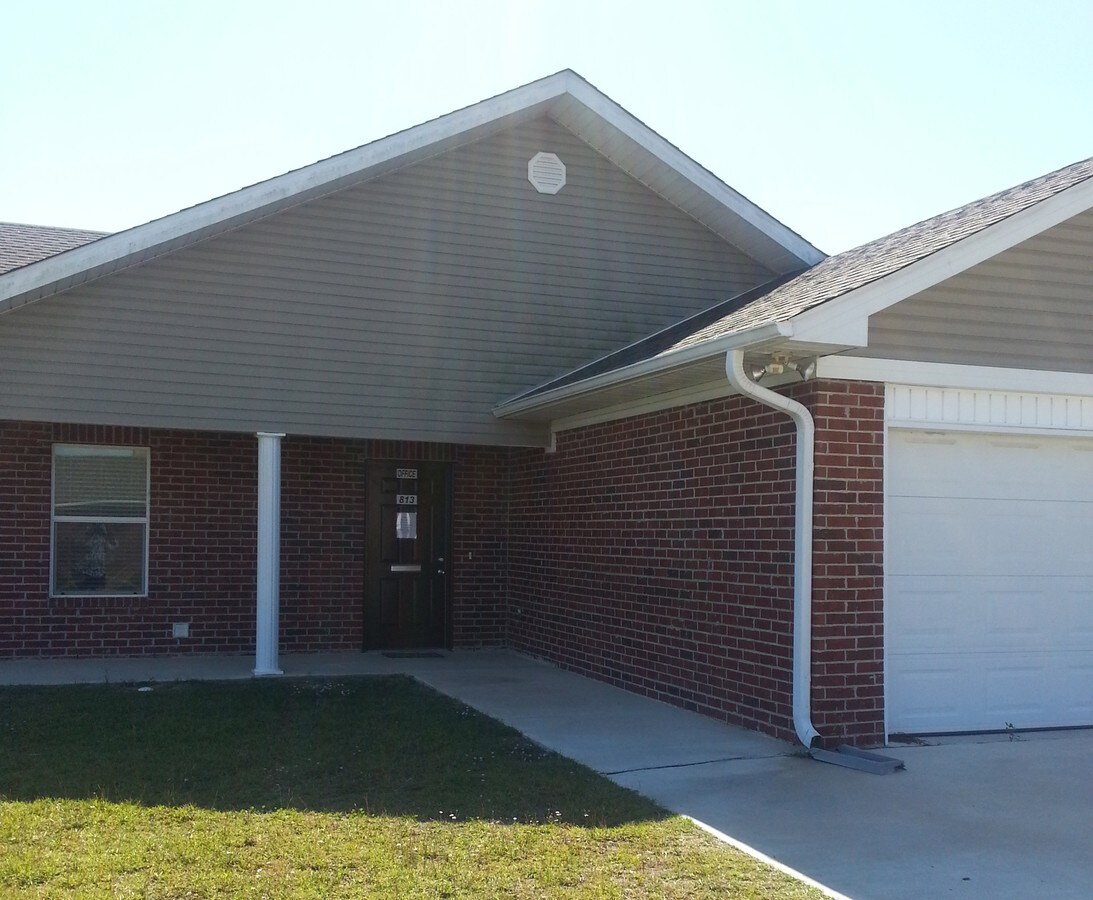 Photo - Willowood Estates Apartments
