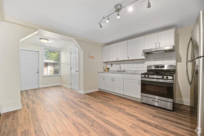 Building Photo - 21 Wallis Ave Rental