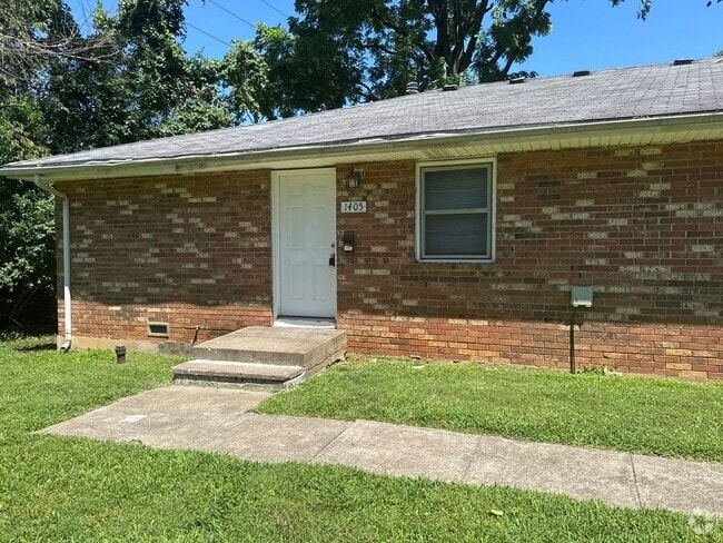 Building Photo - 2 Bedroom Duplex Close to MSU! $695 Rental