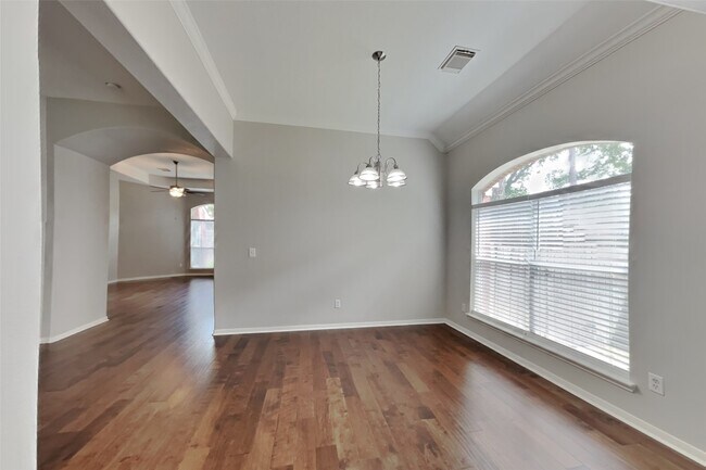 Photo - 18 Vista Mill Pl