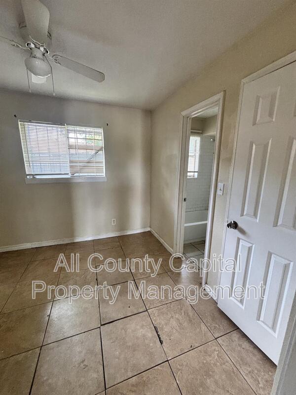 Photo - 1208 Bundrant Dr