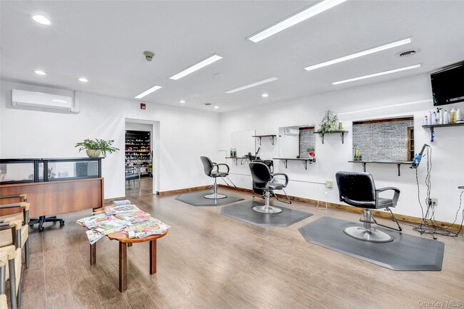 Photo - 199 NY-299 Unidad 103