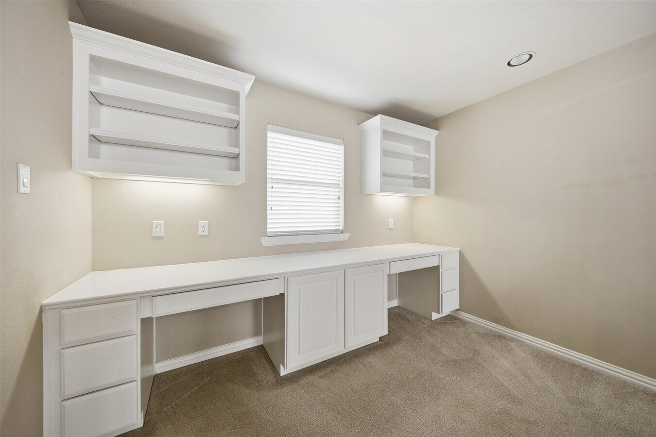 Photo - 63 Vershire Cir