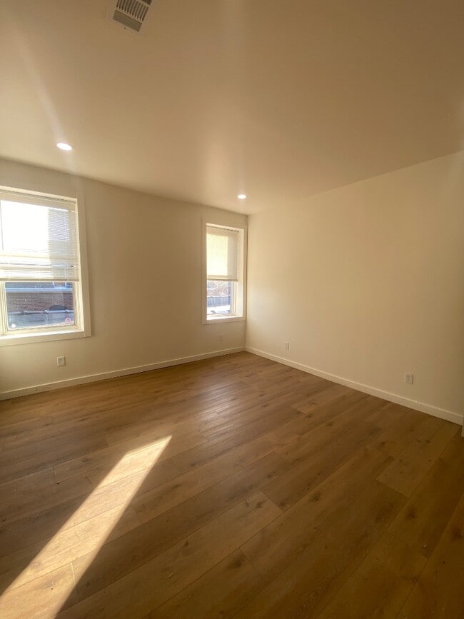 Photo - 4716 Louisiana Ave Unit 2F