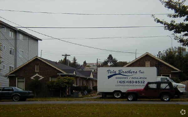 Ravenna Court - Ravenna Court