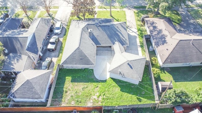 Photo - 703 Bayview Dr