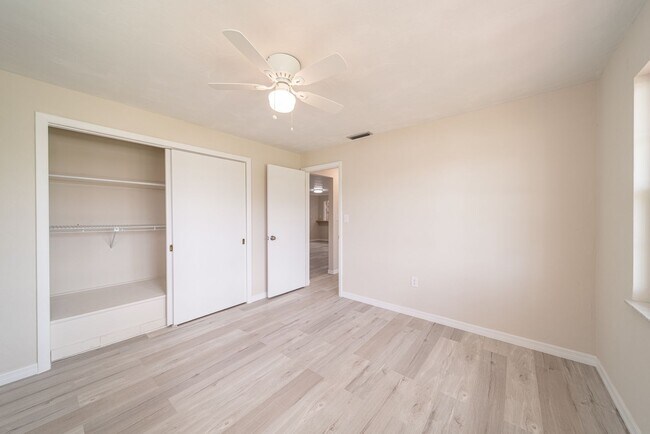 Photo - Welcome to your dream rental in Cape Coral...