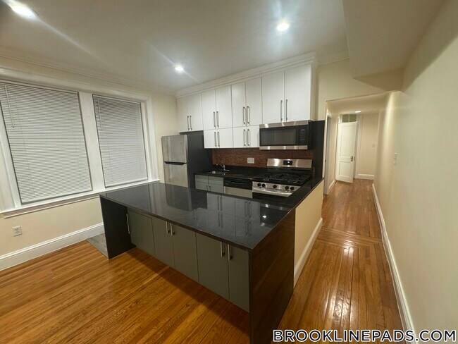 Photo - 73 Thatcher St Unit 301