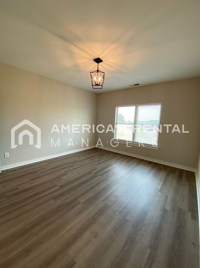 Photo - Home for Rent in Tuscaloosa, AL!!! DEPOSIT...