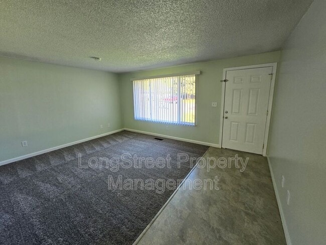 Photo - 3230 NE Canterbury Cir