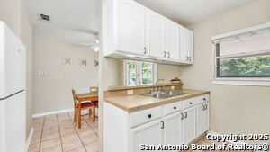 Photo - 334 Shin Oak Dr