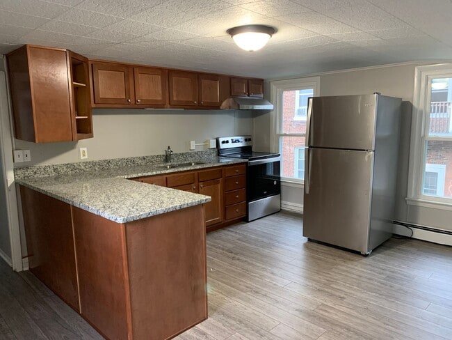 Photo - 238 E King St Unidad 238 B