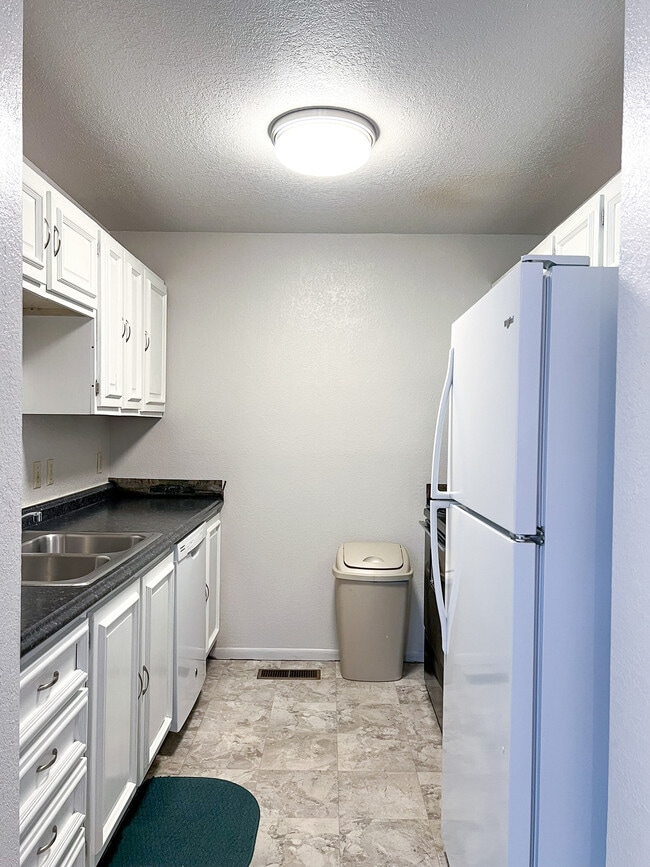 Photo - 4731 Mills Dr