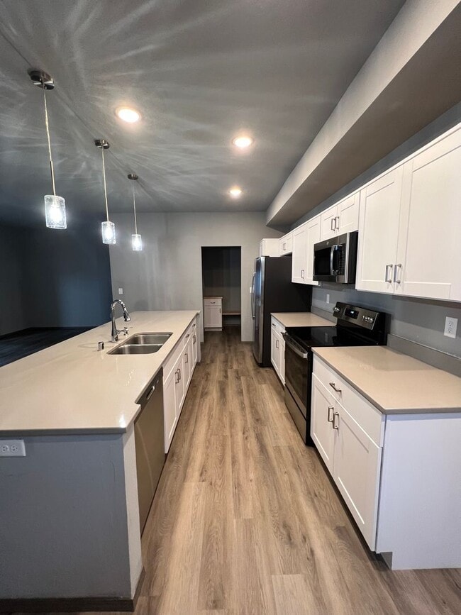 Building Photo - 1306/1308 E Farwell Unit 1306 E Farwell