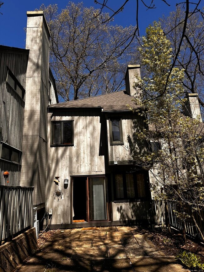 5 Talcott Ridge Rd Condo Unit G Condo for Rent in Farmington, CT