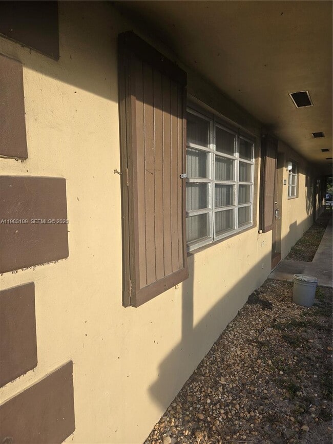 Photo - 2222 Garfield St Unidad 2 rear