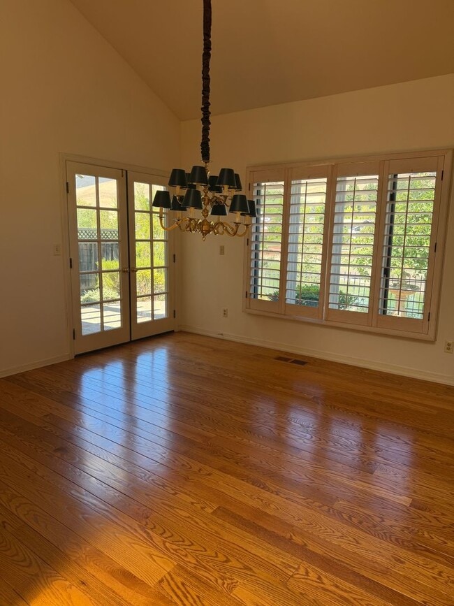 742 Liquidamber Pl
