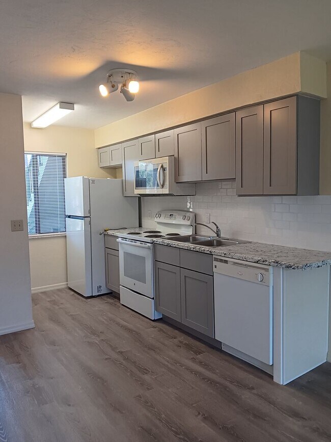 Photo - 22523 Westchester Blvd Unit 22523 Westchester Blvd 104E