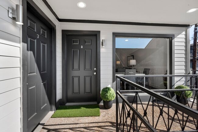 Photo - 234 Westheimer Rd Unit 8