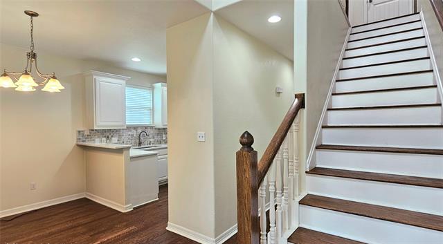 Photo - 674 E Fulton St