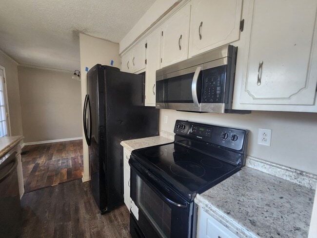 Photo - 738 Spees Dr