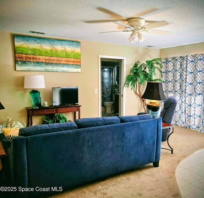 Photo - 1123 Breezy Way Unidad 8c