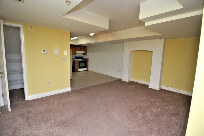 Photo - 12 E Biddle St Unit B