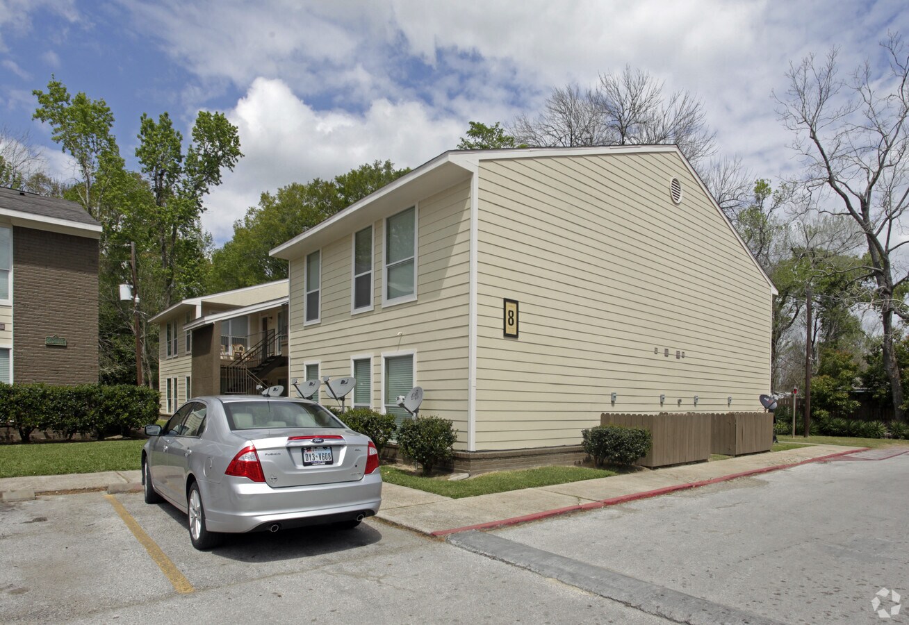 Forest Grand Apartments - Forest Grand Apartments