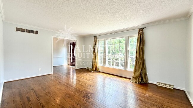 Photo - 4109 Windlestraw Ln