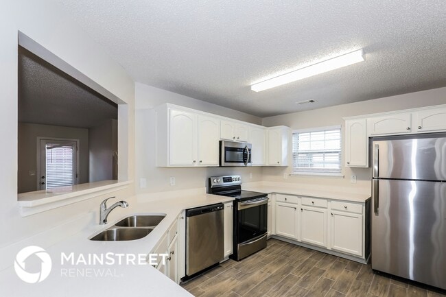 Photo - 1924 Simmons Ln