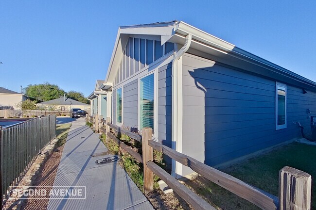 Photo - 8719 Cottage Crk Dr