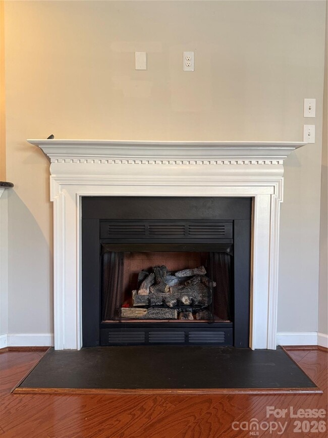 Photo - 5675 Stafford Rd