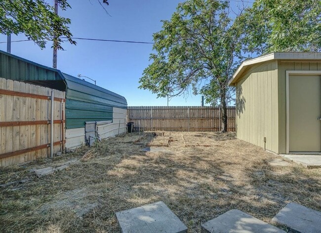 Photo - Available for Move In 3 Bed, 2.5 Bath Home...