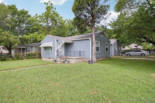 Building Photo - 3917 E Xyler St Rental