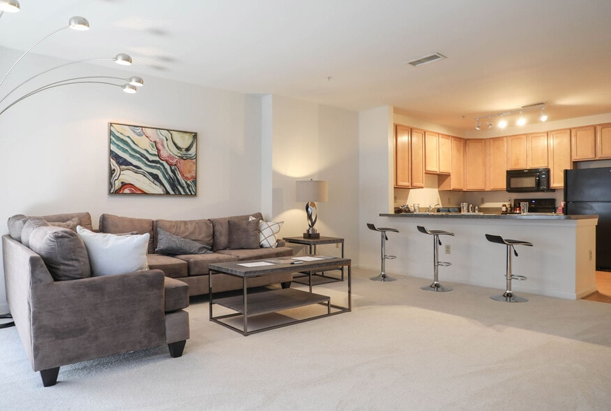Symphony Center Apartments Living Area