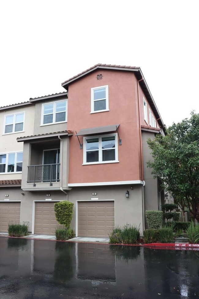 2-bedroom, 2.5-bathroom house located in t... - 2-bedroom, 2.5-bathroom house located in t...