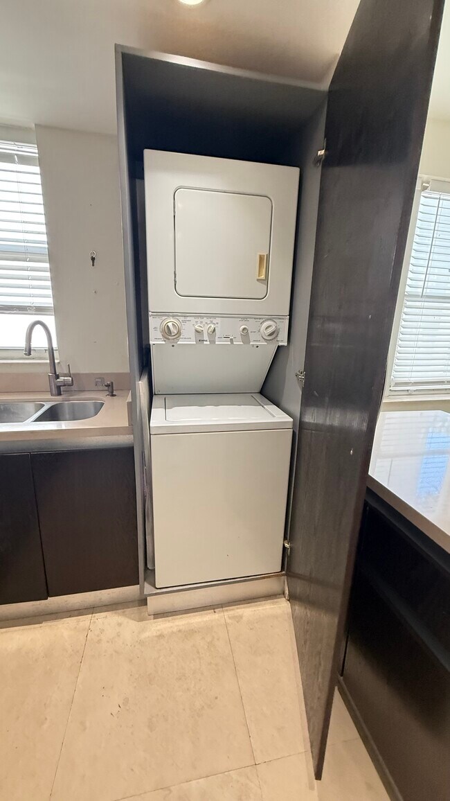 1550 Drexel Ave Unit Ohio condo
