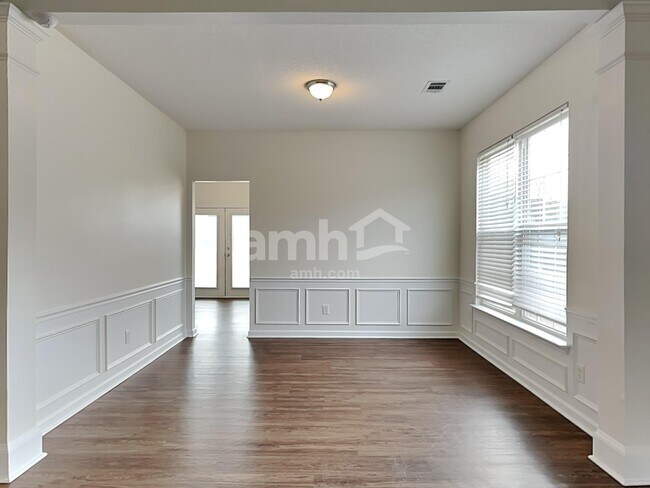 Photo - 117 Eagleston Ln