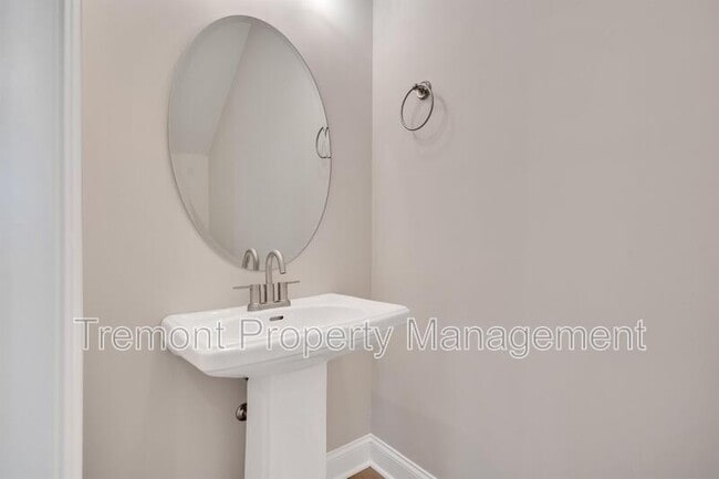 Photo - 1922 S Watkins St