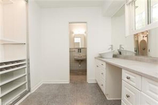 Photo - 4 BED/3 BATH LOCATED IN A WATERFRONT COMMUNITY!