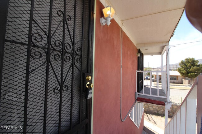 Photo - 614 Marr St Unidad Up