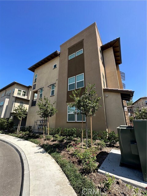 Photo - 49 Sanctuary Ln Townhome
