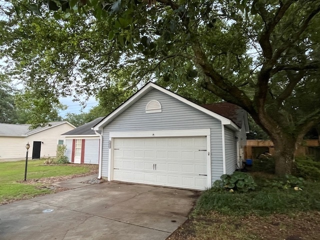 3 Bedroom 2 Bath House for Rent in Quail Hollow in Mt Pleasant. Lots of Upgrades. 3 Miles to IOP