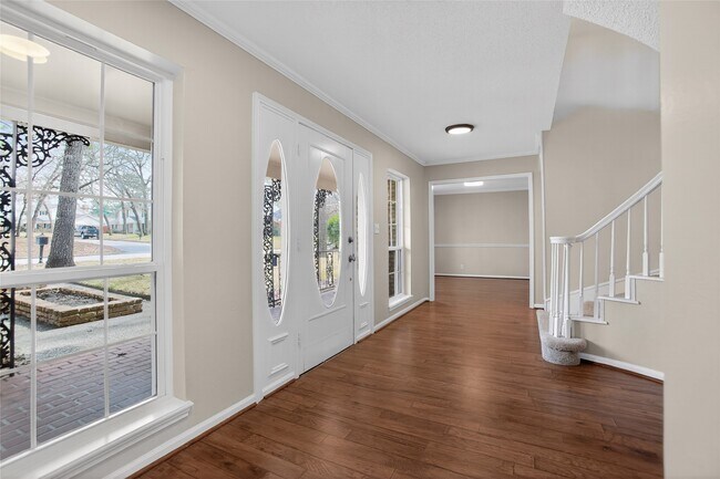 Photo - 112 Kirkwood Ln
