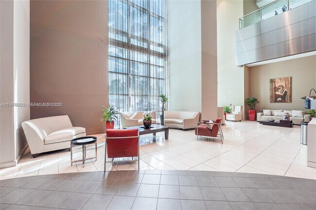 Photo - 300 S Biscayne Blvd Unidad T-1404