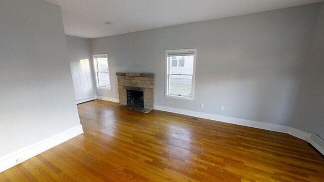 Photo - 120 N Summit St
