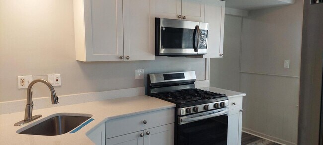 Photo - 19148 Hilton Dr