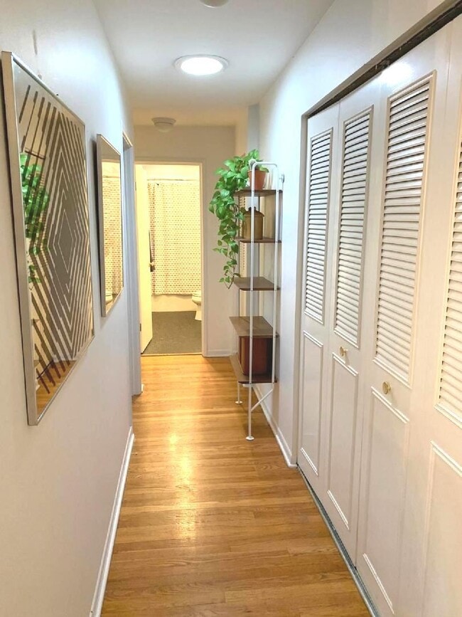 Photo - 711 Austin St Unit 301